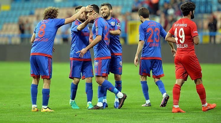 <p>Mahmut Akan / Karabükspor</p>
