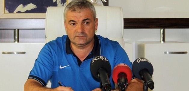 <p>Rıza Çalımbay / Antalyaspor</p>
