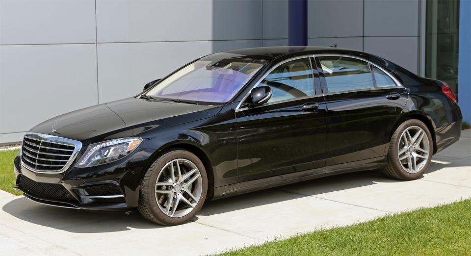 <p>Mercedes S - 850 bin TL</p>

<p> </p>
