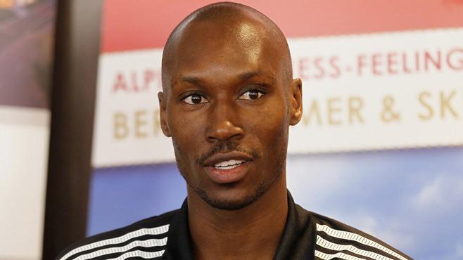 <p>Atiba Hutchinson</p>
