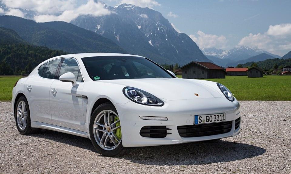 <p>Porsche Panamera - 894 bin TL</p>
