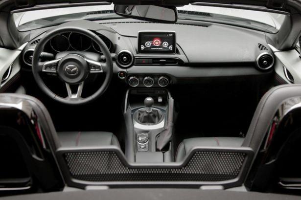 <p><strong>Mazda MX-5</strong></p>
