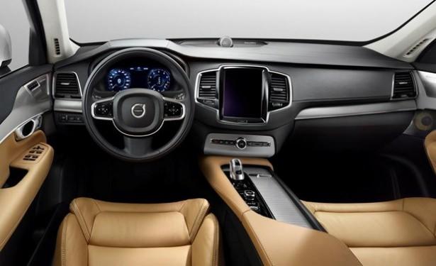 <p><strong>Volvo XC90</strong></p>
