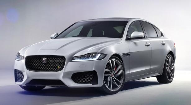 <p>Jaguar XF</p>

