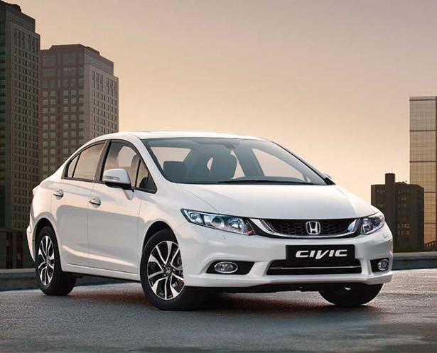 <p><strong>Honda </strong><br />
Aralık ayında Honda Civic Sedan benzinli veya LPG’li almak isteyenlere birbirinden cazip yıl sonu kampanyası hazırlandı. Kredi kullanarak Civic Sedan satın alan Honda severler 31 Aralık tarihine kadar geçerli kampanya kapsamında taksit ödemelerine Mayıs 2015’te başlarken ayrıca cazip faiz oranlarından yararlanabiliyorlar. Bunlara ilave olarak aracını takas etmek isteyen müşterilere ise 1.000 TL takas desteği de sunuluyor.</p>