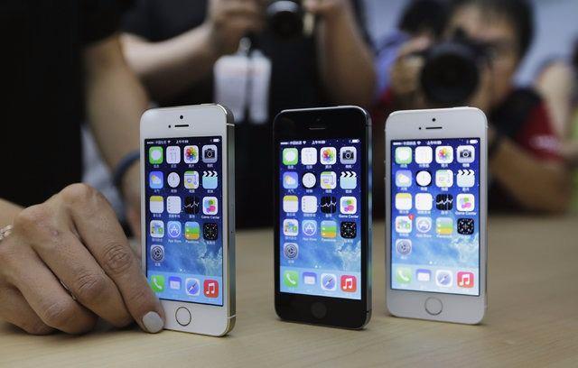 <p>Apple iPhone 5SE</p>

<p> </p>
