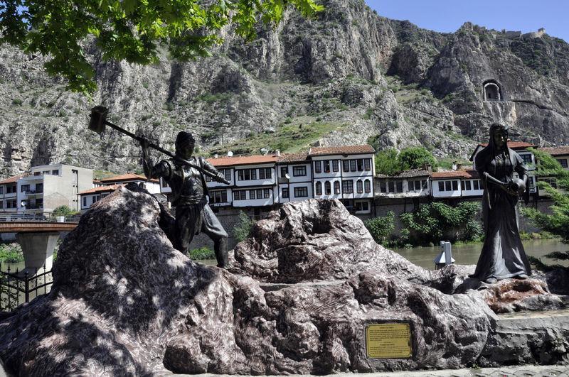 <p>Kente gelen ziyaretçilerin kültürü, doğayı ve tarihi doyasıya yaşayacağına inanıyorum." değerlendirmesinde bulundu.</p>

<p> </p>
