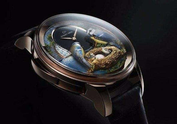 <p>Bird Repeater Watch... Değeri yarım milyon doları buluyor! Haliyle Çinlilerin yaptığı bu saat sahibini bir türlü bulamıyor!</p>

<p> </p>
