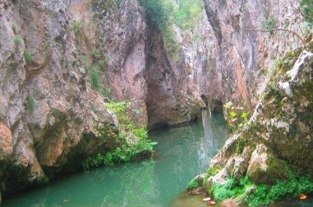 <p>Cennet Kanyonu</p>

<p>Bursa</p>
