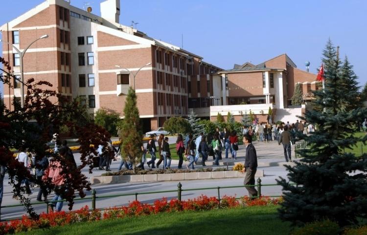 <p>19. Anadolu Üniversitesi</p>
