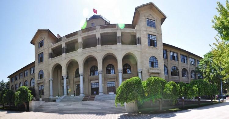 <p>4. Gazi Üniversitesi </p>
