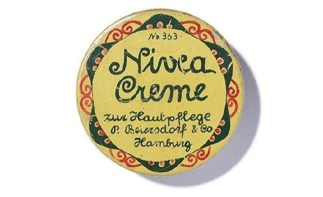 <p><strong>İlk Nivea Krem</strong></p>
