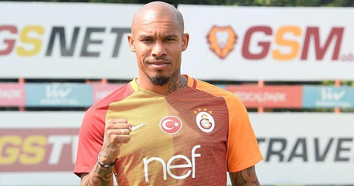 <p>Nigel de Jong 2.500.000 milyon avro</p>
