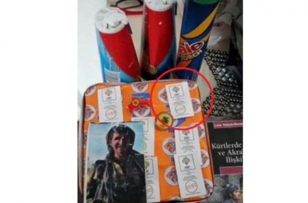<p>Belirlenen hedeflerin top atışlarıyla imha edilmesinden sonra mahalle, sokak ve binalara girerek detaylı ve titiz aramalarda bulunan asker ve polisler, bu çalışmalar sırasında yol ve bina içlerine tuzaklanan çok sayıda el yapımı patlayıcı imha edildi.</p>
