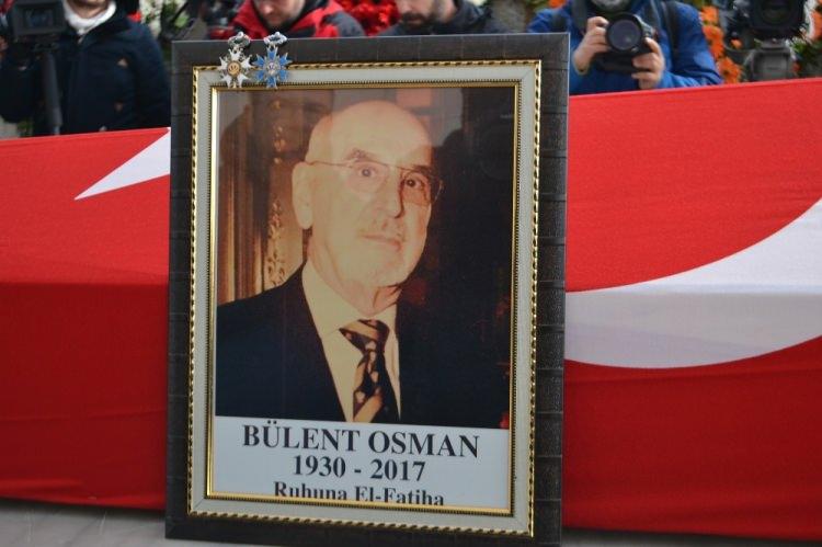 <p><strong>KAZA MI SUİKAST MI?</strong></p>

<p>Babam Musul ve Kerkük petrolleriyle ilgili çok şey biliyordu. Belge ve vesikaları muntazam biriktirmişti. İstanbul’a geldi. Sene 1974 idi. Önemli demeçler verdi. Times, Le Monde, Le Soir bunları manşete taşıdı. Babam 10 gün sonra şüpheli bir şekilde trafik kazasında Hakk’ın rahmetine kavuştu. Elindeki belgeler de otelinden çalındı.</p>

<p>Bize “yoksunuz” muamelesi yaptılar. Türkiye Cumhuriyeti’ni kim oluşturdu sormak lazım. Osman Gazi’yi, Fatih’i, Yavuz’u, Abdülhamid’i yok sayabilir miyiz? Bu topraklar için kanını verenleri bir kenara atmak hangi vicdana sığar? Bizim ailemiz 200 kişi. Nasıl oluyor da bizim kurduğumuz bu devlet bizi yok kabul ediyor. Camiler, köprüler, saraylar, çeşmeler dedelerimin bu topraklara miras bıraktığı eserler, herkesin gözü önünde dünyaya mal olmuşken, bu eserleri meydana getiren aileye sırtını dönmek vicdana sığmaz.</p>
