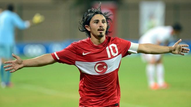 <p>Çaykur Rizespor (GELENLER)<br />
<br />
Alperen Uysal Galatasaray Savunma Mohamed Ali Yaakouhi ES Tunis Ali Faez Atiyah Al Shorta Özgür Çek Alanyaspor Matic Fink Olimpija Ramin Rezaeian Persepolis ??? Orta saha Marwane Saadane FUS Rabat Serkan Odabaşoğlu F.Karagümrük Recep Niyaz Denizlispor Ali Husni Faisal Al Minaa ??? İyayi Believe Atiemwen K.Erciyes Forvet Oğuz Han Aynaoğlu Bursaspor Oğulcan Çağlayan K.Erciyesspor Volkan Pala Galatasaray Mehdi Taremi Persepolis ???</p>
