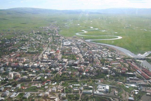 <p><strong>Ardahan</strong></p>
<p>Kayıtlı Suriyeli: 98</p>
<p>Şehir Nüfusu: 98,335</p>
<p>İl nüfusu ile karşılaştırma yüzdesi: 0.10</p>
