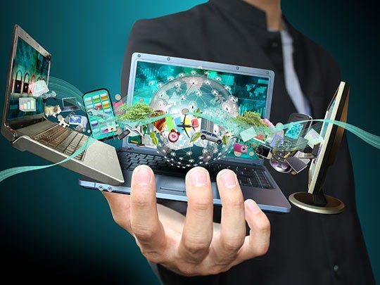 <p><strong>GELECEKLER</strong></p>
<p>Yeni yıl, yeni umutlar ve tabi ki yeni teknolojik ürünler! Nostradmus kadar olmasak da, 2014 yılında bizleri neler beklediğini ve gelecek trendlerin neler olabileceğine dair ipuçlarını sizler için derledik.</p>