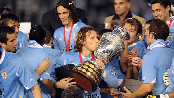 <p>Diego Forlan</p>

<p>Büyücü Cachavacha</p>
