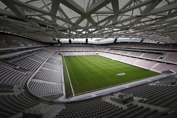 <p>Boyutlar: 105m × 68m (futbol)</p>
