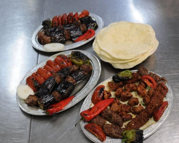 <p>Öztan, Türkiye'de gastronomi turizminin henüz gelişmediğini dile getirdi. </p>
<p> </p>