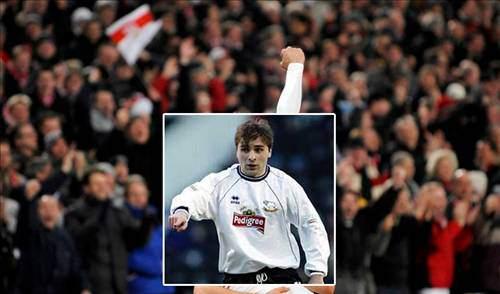 GEORGIOU KINKLADZE 1999'da menajeri Hamlet ile Erzurum'a gelen Kinkladze, Erzurumspor Genel Menajeri Süleyman Hurma ile masaya oturdu. Hurma, Gürcü futbolcu ile anlaşma sağladıklarını belirterek, mukavele imzalayacaklarını bildirdi, ancak transfer gerçekleşmedi. Manchester City, Ajax ve Boca Juniors gibi devlerde forma giyen Gürcü yıldız, Trabzonspor'da denenmek için idmanlara bile çıktı, 2003'te Beşiktaş'ın transfer listesinde yer aldı.