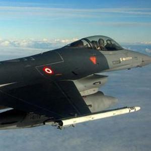Bandırma 6'ıncı Ana Jet Üs Komutanlığı'ndan kalkan 162'nci Filoya ait F-16'lar Suriye uçağının Ankara Esenboğa'ya inmesine kadar eşlik etti.