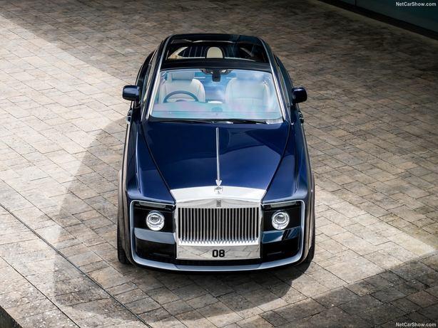 <p>Dünyanın satış fiyatı en yüksek yeni otomobili değişti. Bu unvan artık bir Rolls-Royce modeline ait.</p>
