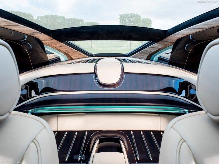 <p>İlk sırada 4.8 milyon dolarla Koenigsegg CCXR Trevita vardı</p>