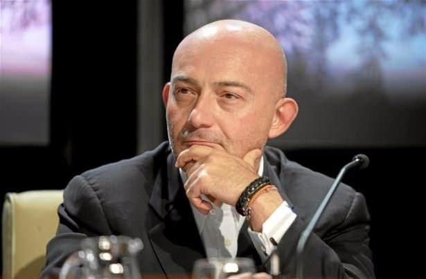 <p>6 Ferit Şahenk Doğuş Holding 2.100</p>
