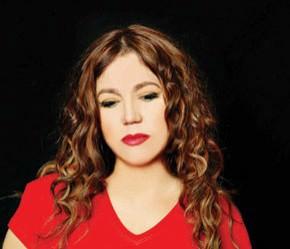 <p>NAZAN ÖNCEL : İzmir</p>
