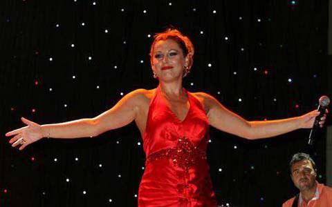 <p>FUNDA ARAR : Ankara</p>
