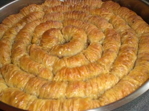 <p>SAMSUN Samsun pidesi, turşu kavurması, yer pancarı, mısır çorbası, kocakarı gerdanı.</p>