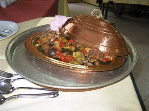 <p>SİVAS Sivas kebabı, peskutan çorbası, pezik turşusu.</p>