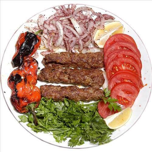 <p>ŞANLIURFA İsot, şıllık tatlısı, paliza, bostana, urfa kebabı.</p>
