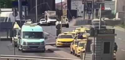 11 aracın karıştığı akılalmaz kaza kamerada!