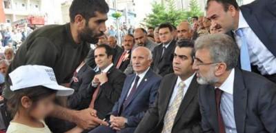 Kızını bakana bırakıp gitmek istedi
