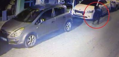14 aracın lastiklerini kestiler