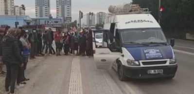 14 kişilik minib&uuml;sten 41 tarım iş&ccedil;isi &ccedil;ıktı