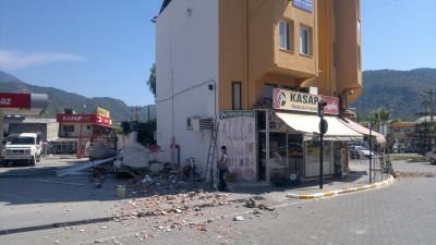 Fethiye'de deprem sonrası ilk g&ouml;r&uuml;nt&uuml;ler