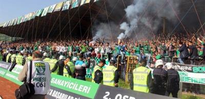 Sakaryaspor son anda kurtuldu!