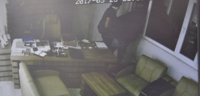 200 kiloluk &ccedil;elik kasayı b&ouml;yle &ccedil;aldılar