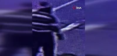Kağıt toplayıcı kılığında hırsızlık kamerada