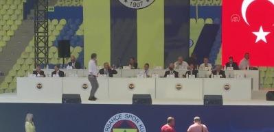 Fenerbah&ccedil;e Kul&uuml;b&uuml;n&uuml;n kongresi başladı
