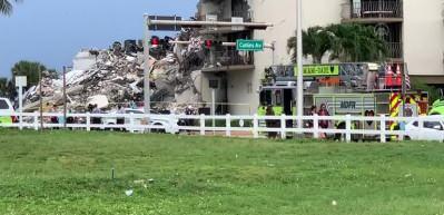 Miami'de 12 katlı bina kısmen &ccedil;&ouml;kt&uuml;: 1 &ouml;l&uuml;, 8 yaralı