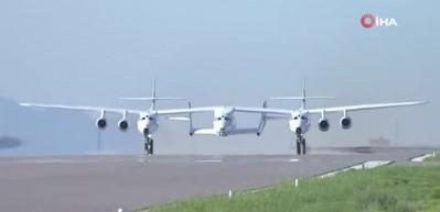 Virgin Galactic&rsquo;in sahibi Richard Branson uzaya giden ilk milyarder oldu