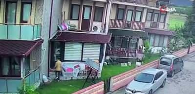 Yalova'da dehşet anları! Balkondan evine girdi, gen&ccedil; kadın ka&ccedil;arak kurtuldu