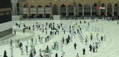 Kabe&rsquo;de Hacı adaylarının ilk tavafı başladı
