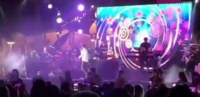 Mustafa Ceceli'den Kürtçe performans