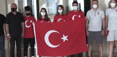 Tokyo 2020 &ouml;ncesinde Busenaz S&uuml;rmeneli'den duygusal mesaj